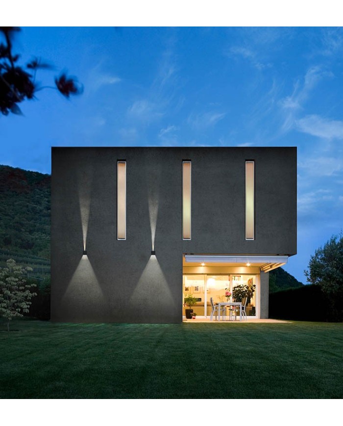 APPLIQUE PER ESTERNO STILE MODERNO 20WATT VARY 3000K