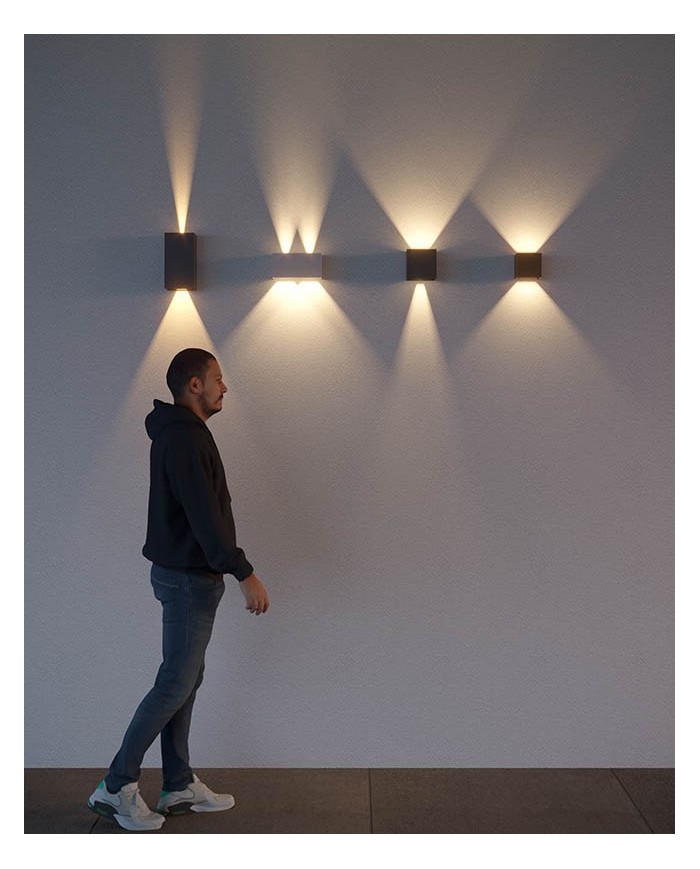 APPLIQUE PER ESTERNO STILE MODERNO 20WATT VARY 3000K